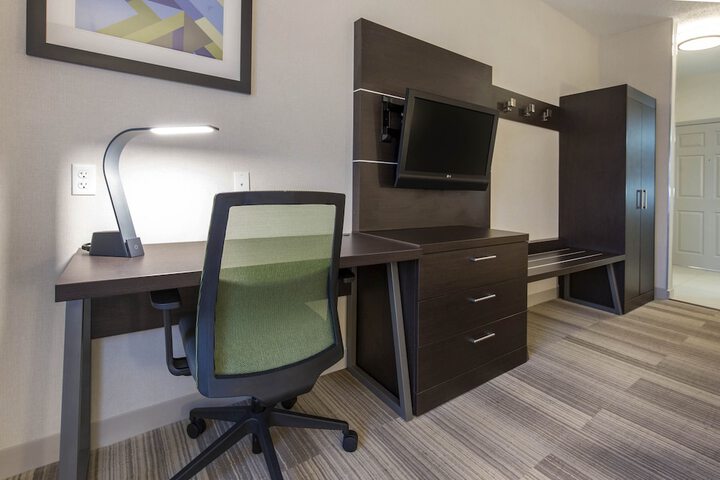 Room 15 of 59
