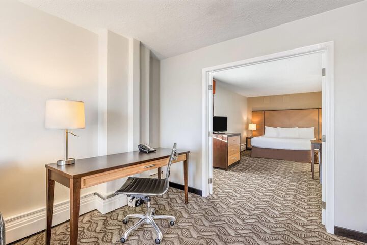 Days Inn by Wyndham Airdrie