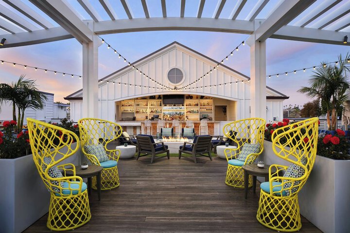 Lido House Autograph Collection