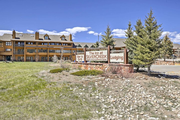 Granby Condo w / Pool Access Near Hiking & Skiing!