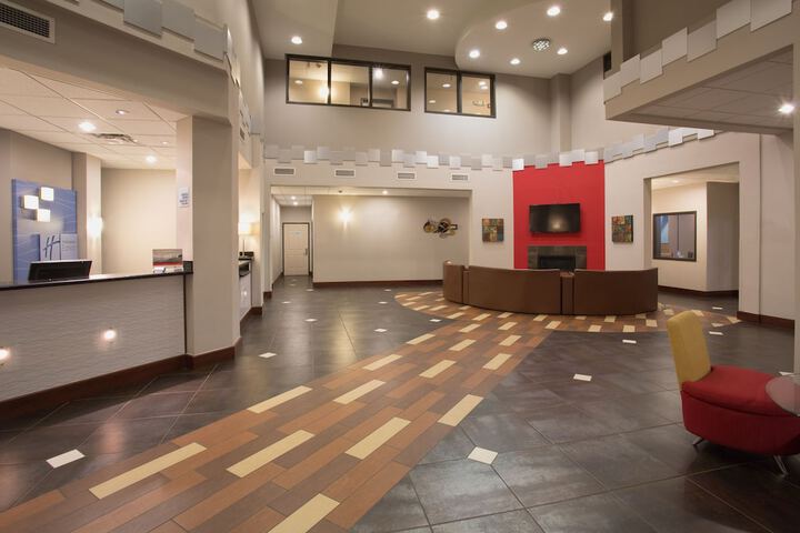 Hotel 5 of 52