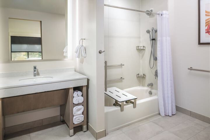 Hyatt House Auburn Hills / Detroit