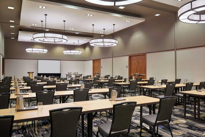 Courtyard by Marriott Calgary Airport