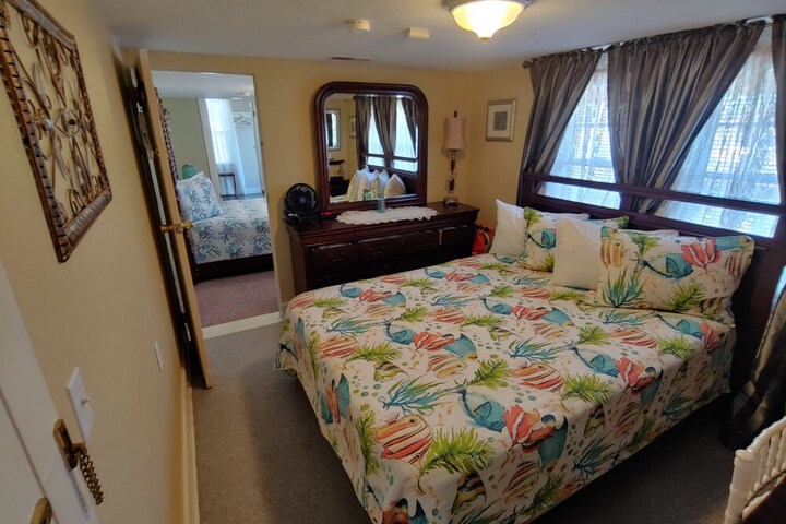 Island Guest House B & B