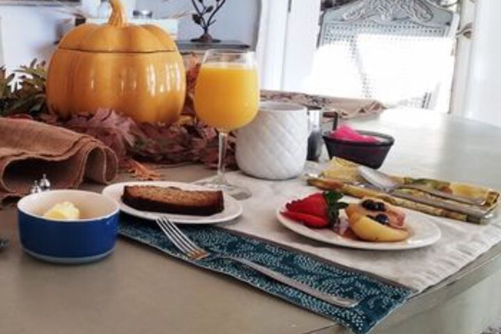 Contented Cottage Bed & Breakfast