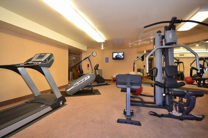 Navajoland Hotel of Tuba City