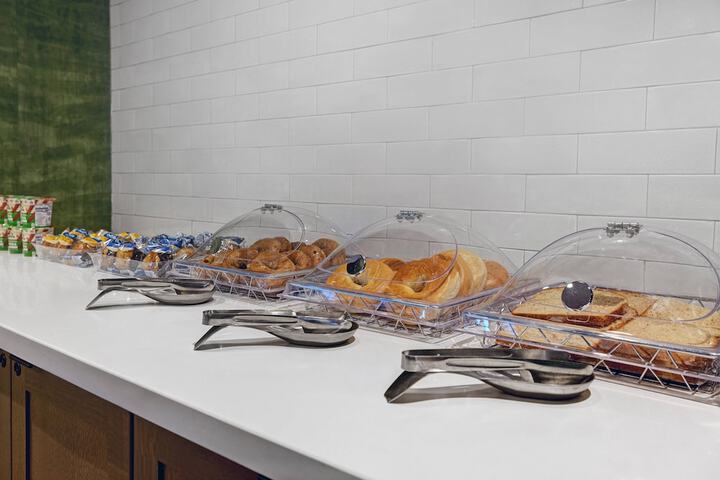 Breakfast/Coffee Service 42 of 55