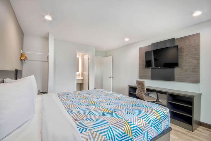 Room 14 of 26