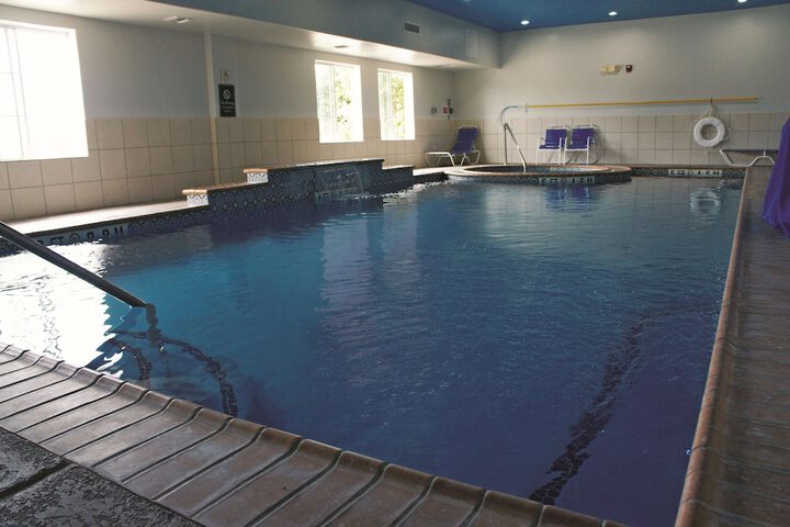 Pool 8 of 40