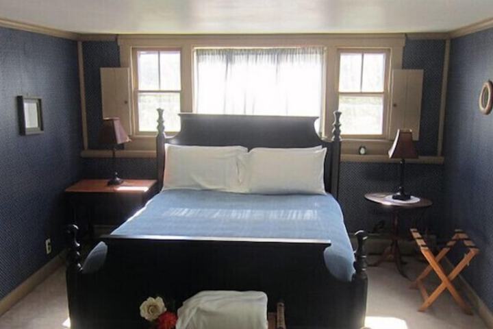 Room 15 of 27