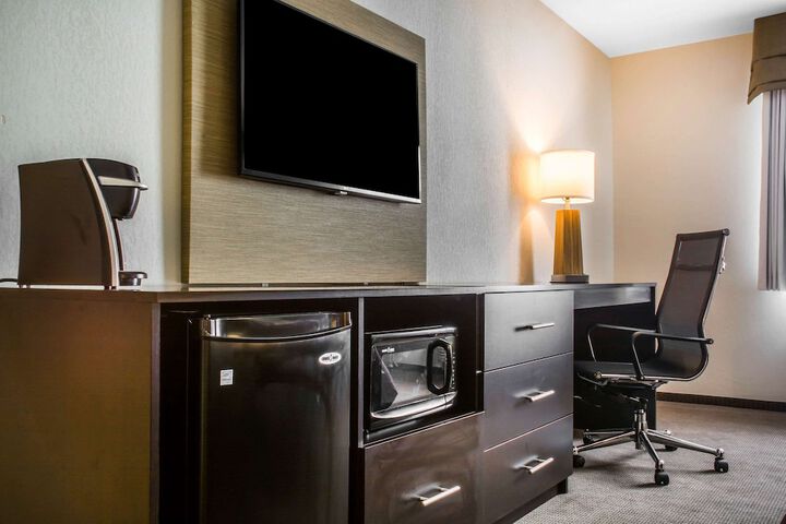 Room 22 of 46