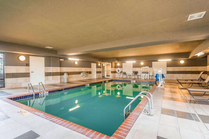 Pool 4 of 68