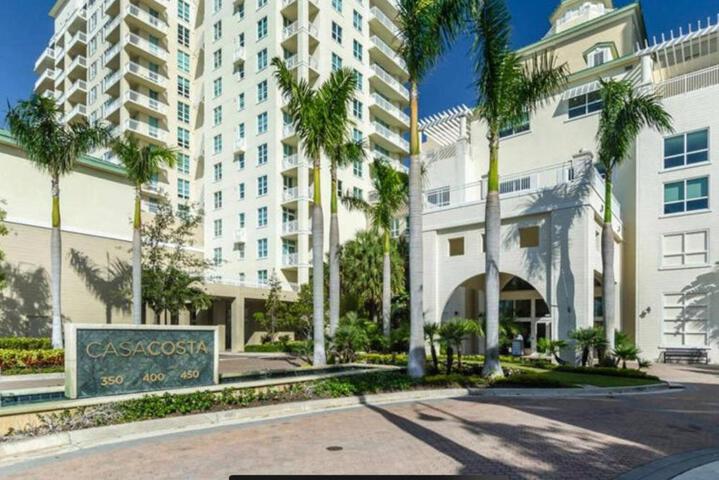 Tropical Coastal Resort Boynton Beach