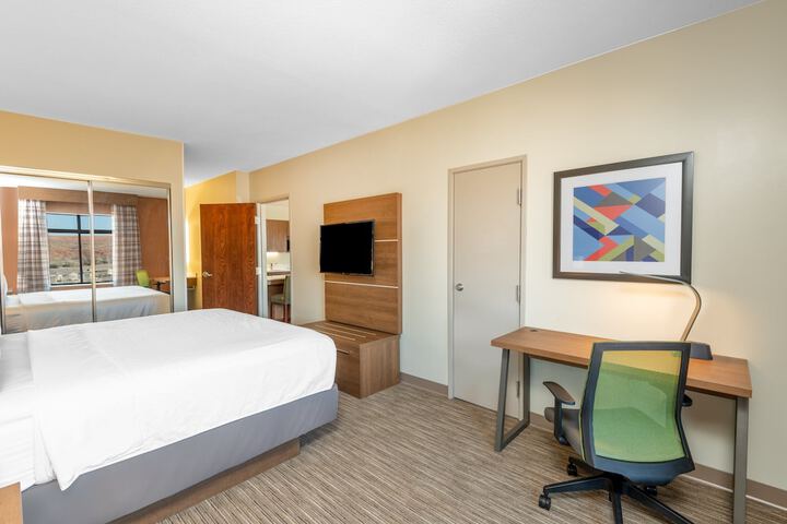 Holiday Inn Express & Suites St. George North - Zion by IHG