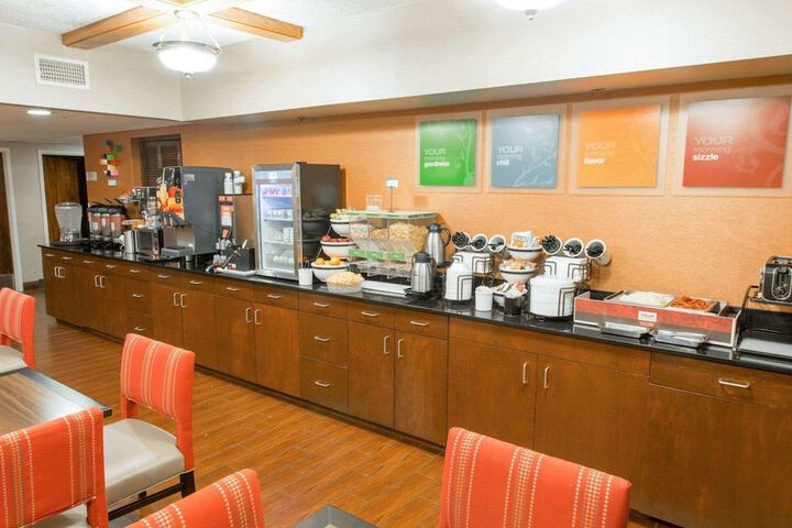 Breakfast/Coffee Service 50 of 56