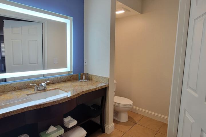 Room 14 of 42
