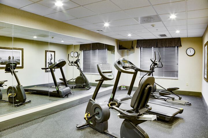 Holiday Inn Express & Suites Nevada by IHG