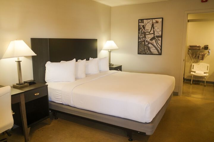 Room 15 of 41