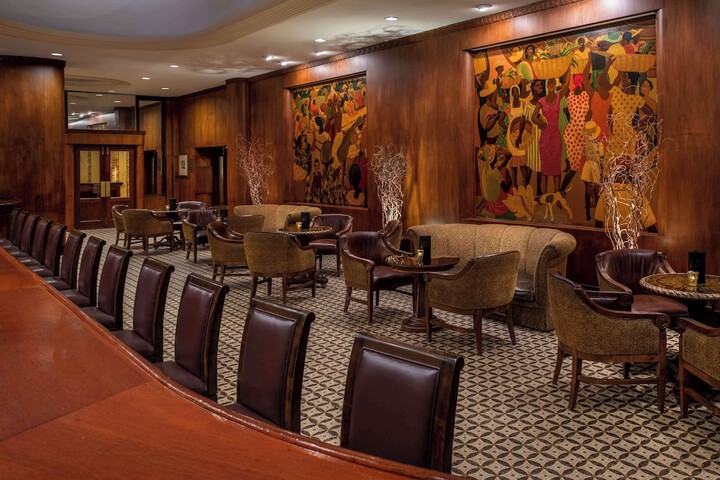 Lounge 174 of 259