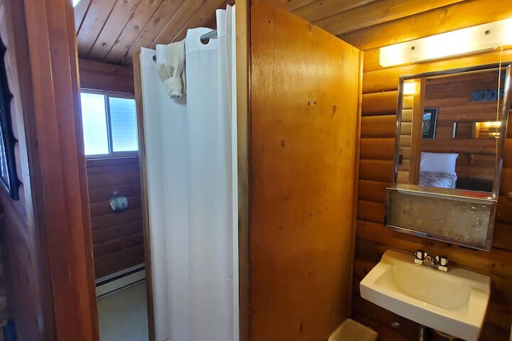 Virginian Resort
