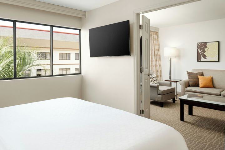 Room 36 of 59