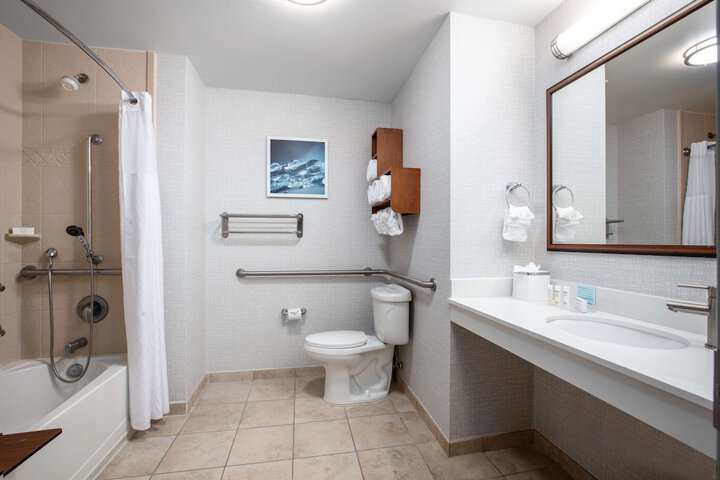 Room 16 of 31