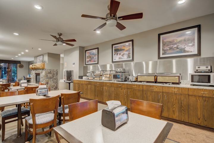 Whitefish Riverfront Hotel