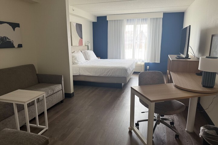 Spark by Hilton Woodbridge