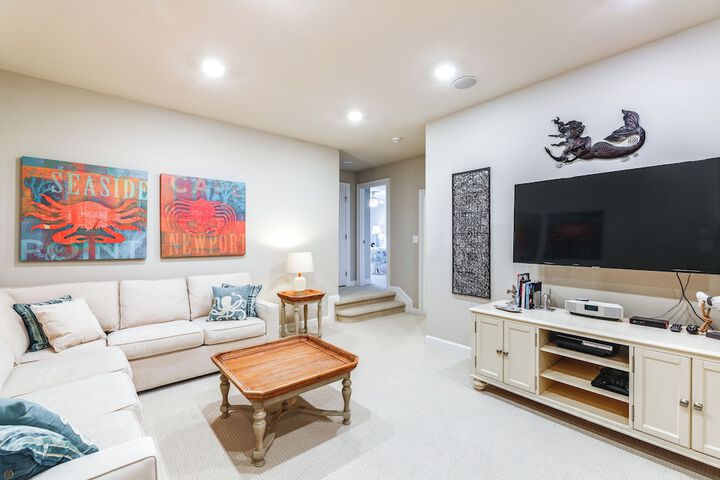 Swim Hike & Chill: Spacious Ocean View Townhome!