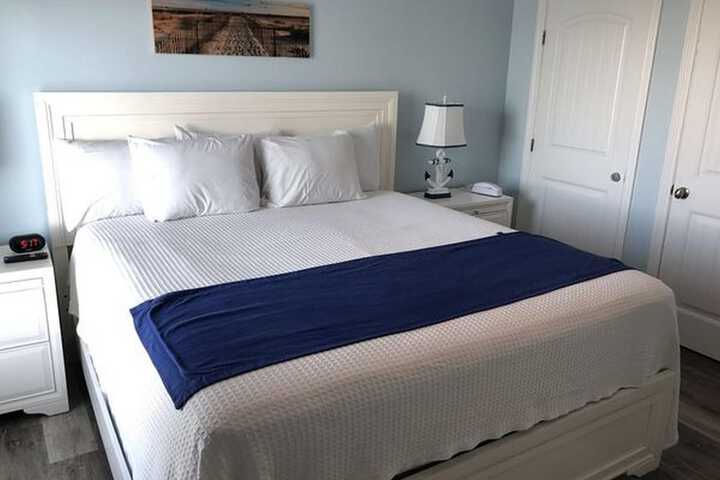 Beachgate CondoSuites and Oceanfront Resort