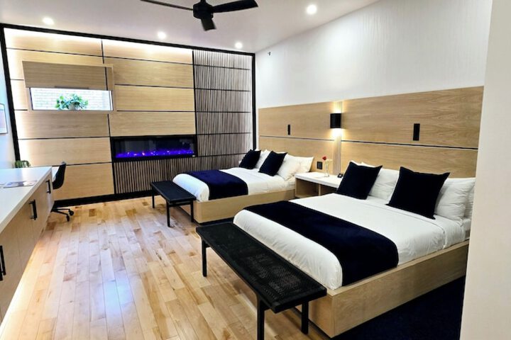 Room 90 of 110