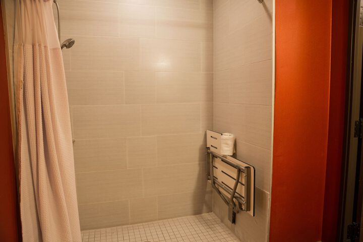 Room 62 of 115