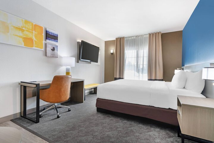 Comfort Inn & Suites Sacramento - University Area