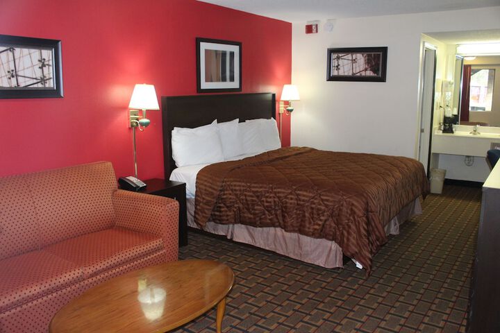 Room 32 of 51