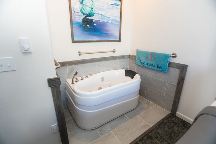Hot Tub 238 of 260