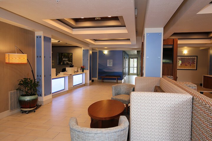 Holiday Inn Express & Suites Ashland by IHG