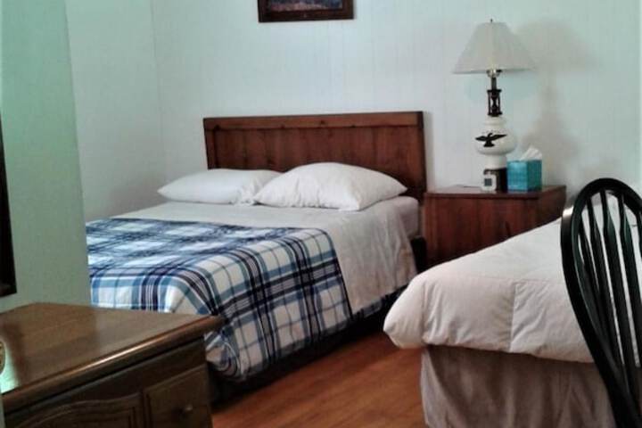 Room 17 of 37
