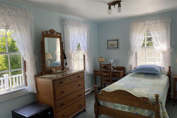 Room 48 of 60