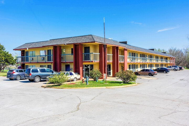 Hotel 11 of 123
