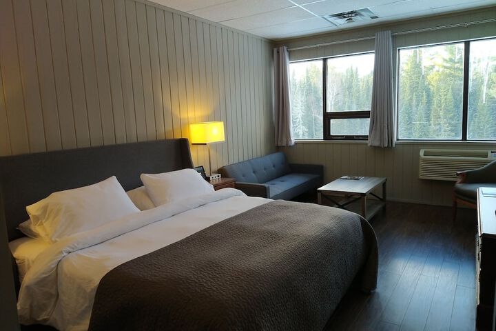 Room 33 of 125