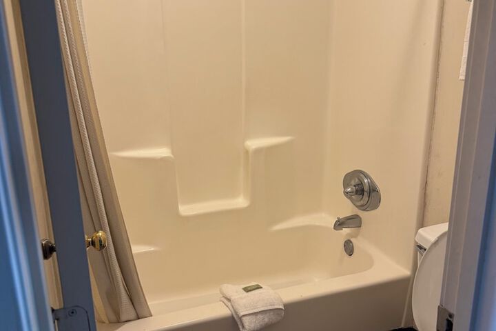 Room 17 of 21