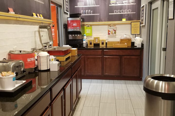 Hampton Inn Kansas City / Blue Springs