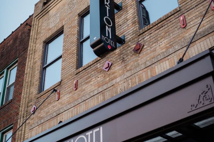 The Horton Hotel and Rooftop Lounge