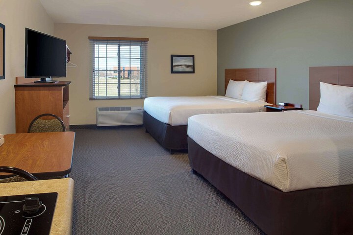 Room 10 of 16