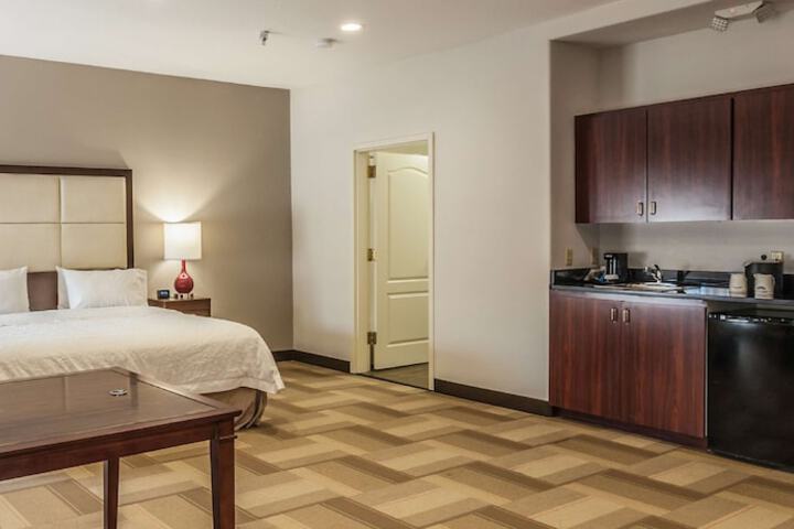 Room 21 of 31
