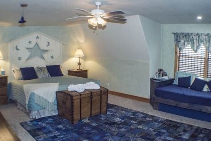 Room 41 of 85