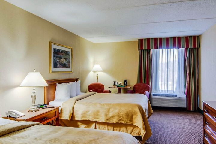 Room 17 of 35