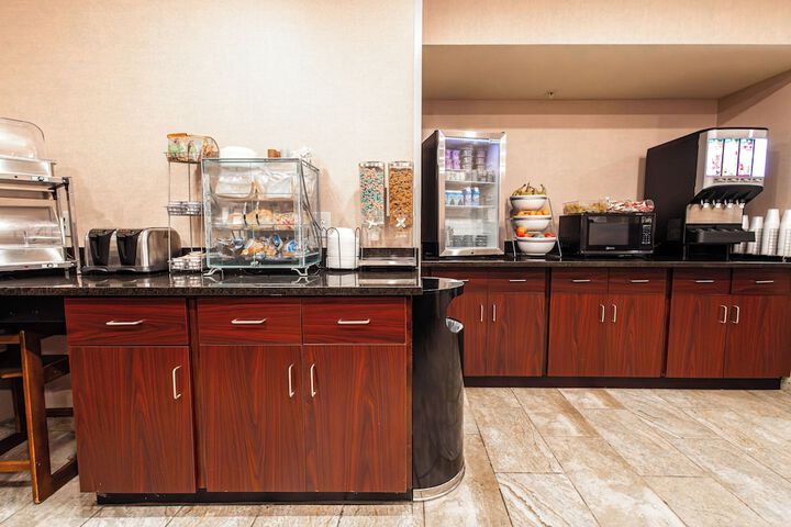 Cobblestone Inn & Suites – Big Lake