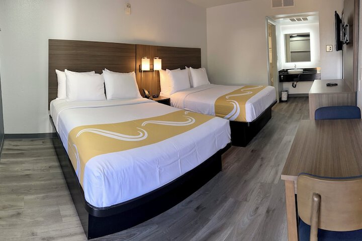 Room 52 of 56