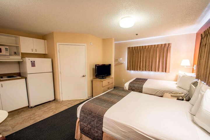 Room 17 of 32